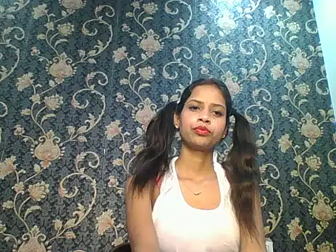 Rani1993 online show from March 18, 4:32 pm