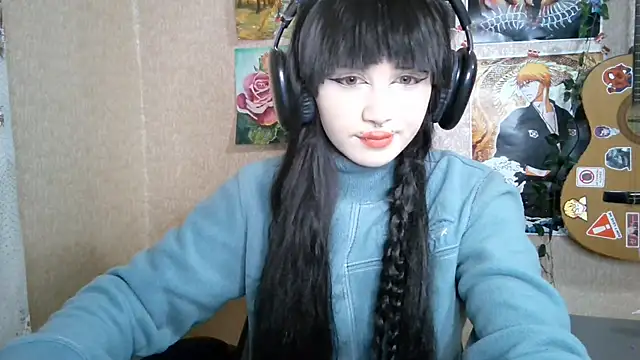 Snapshot of MilaTyan chatting on April 22, 5:14 pm MilaTyan online show from April 22, 5:14 pm