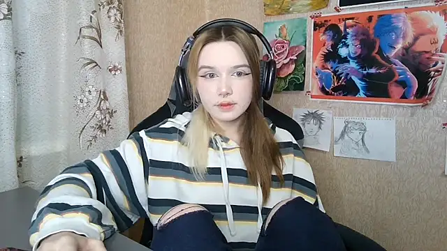 Snapshot of MilaTyan chatting on April 29, 3:27 pm MilaTyan online show from April 29, 3:27 pm