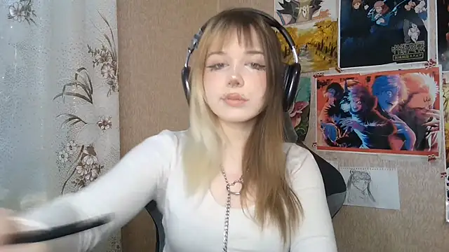Snapshot of MilaTyan chatting on June 12, 3:11 pm MilaTyan online show from June 12, 3:11 pm