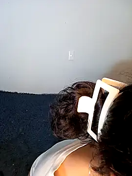 Lili  Clan online show from March 18, 12:58 am