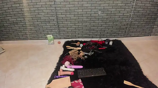 hillary bigbutt online show from April 19, 11:53 am