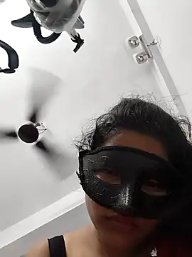 Cute-aryaa online show from April 21, 10:01 pm