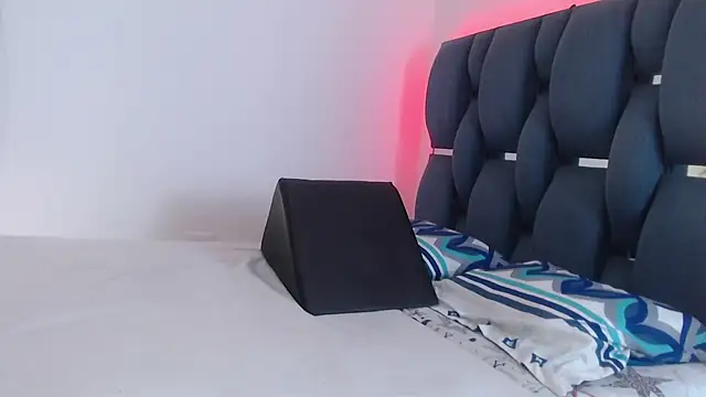 marshsquirt online show from February 20, 7:14 pm