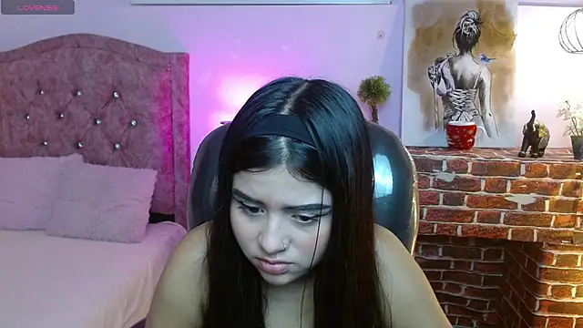 mila quin online show from April 21, 7:39 pm