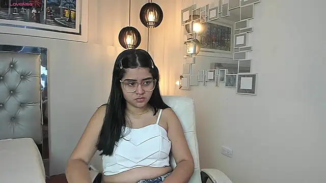 mila quin online show from May 31, 12:12 pm