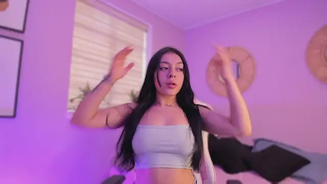 Lummii  online show from February 21, 7:15 pm