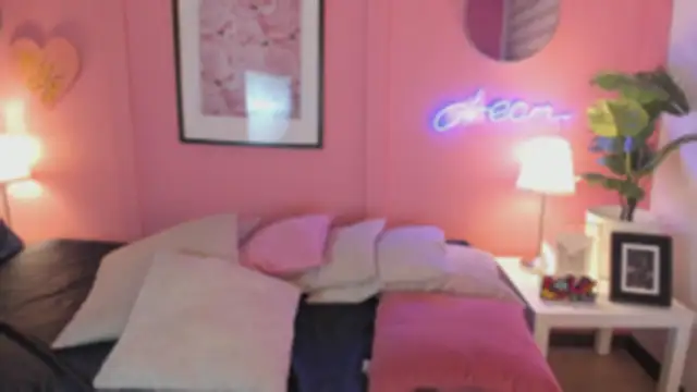 Snapshot of Lummii_ chatting on July 14, 6:13 pm Lummii online show from July 14, 6:13 pm