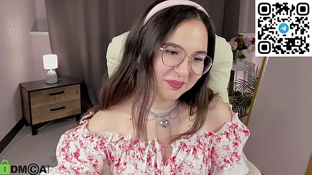 leylamirage online show from February 20, 2:06 pm