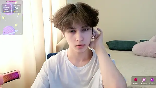  LukaHayes  online show from February 27, 10:04 am