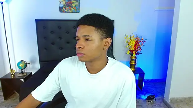 liiam3 online show from April 11, 8:57 pm