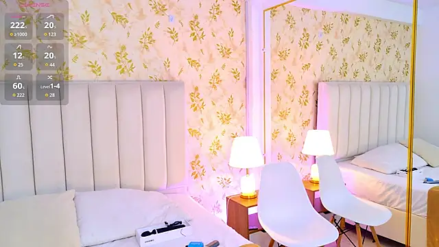 Khloe Moon online show from April 21, 12:11 pm