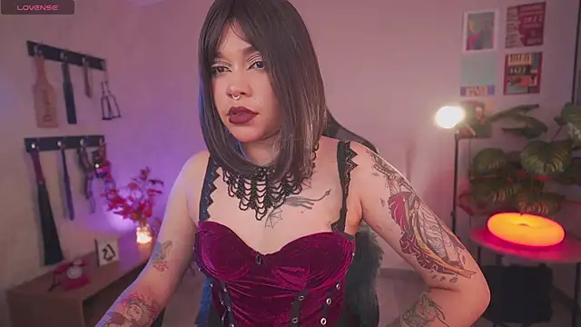 Snapshot of violette_clerk1_ chatting on July 2, 8:15 pm violette clerk1 online show from July 2, 8:15 pm