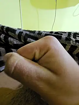 medelelel online show from March 2, 10:27 pm