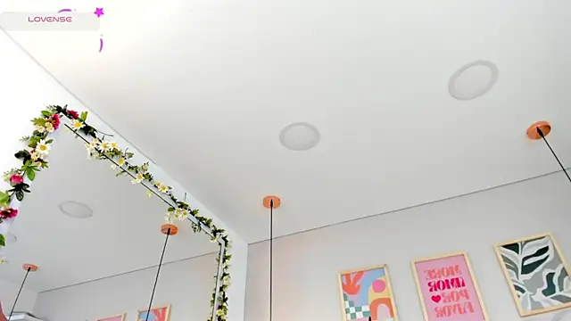 Mia Bailey  online show from April 22, 3:09 am