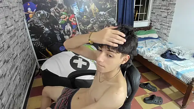 wex 077 online show from April 25, 1:30 am