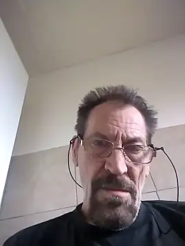 Snapshot of Costy601 chatting on April 30, 12:11 pm Costy601 online show from April 30, 12:11 pm