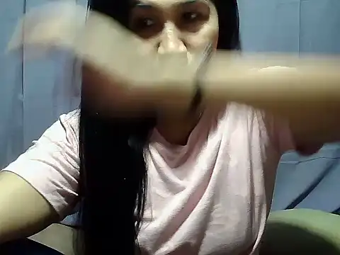 Snapshot of Sh1nbae22 chatting on June 19, 11:14 am Sh1nbae22 online show from June 19, 11:14 am
