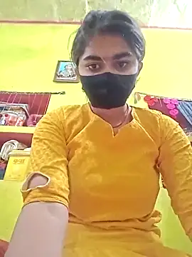 Snapshot of Cute_Mahek99 chatting on May 6, 10:59 pm Cute Mahek99 online show from May 6, 10:59 pm