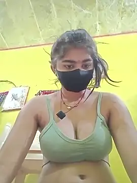 Snapshot of Cute_Mahek99 chatting on May 28, 11:24 pm Cute Mahek99 online show from May 28, 11:24 pm