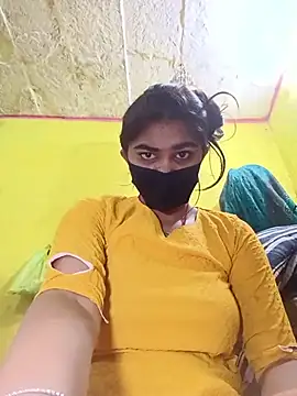 Snapshot of Cute_Mahek99 chatting on June 4, 10:49 pm Cute Mahek99 online show from June 4, 10:49 pm