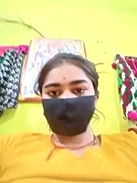 Snapshot of Cute_Mahek99 chatting on June 6, 11:09 pm Cute Mahek99 online show from June 6, 11:09 pm
