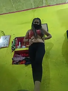 Snapshot of Cute_Mahek99 chatting on July 7, 9:52 pm Cute Mahek99 online show from July 7, 9:52 pm