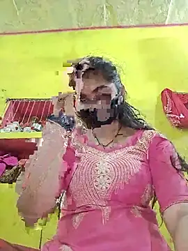 Snapshot of Cute_Mahek99 chatting on July 24, 9:57 pm Cute Mahek99 online show from July 24, 9:57 pm
