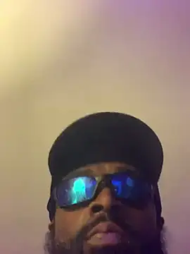 Snapshot of DangoD215 chatting on March 8, 9:35 am DangoD215 online show from March 8, 9:35 am