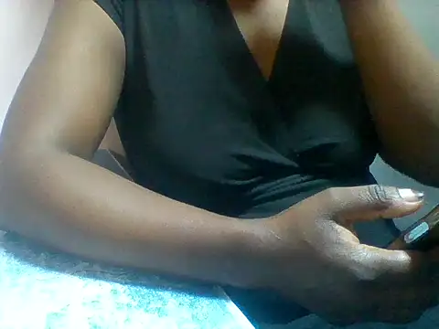 zee66658 online show from April 27, 9:02 pm