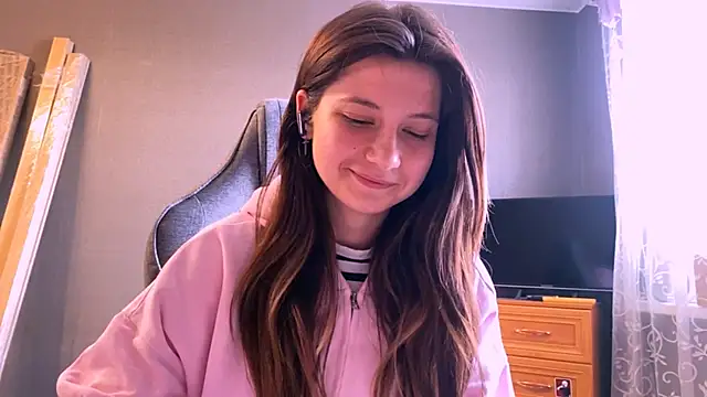 LunnaBliss online show from April 12, 1:27 pm