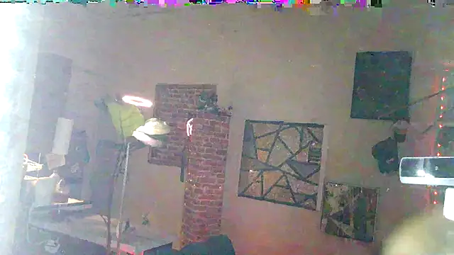 Snapshot of GoldenRish chatting on July 11, 2:25 am GoldenRish online show from July 11, 2:25 am