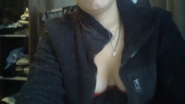 Snapshot of Geileboef28 chatting on July 7, 6:38 am Geileboef28 online show from July 7, 6:38 am