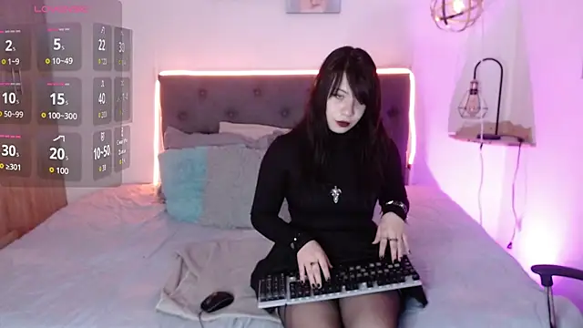 CHERRY DARCK online show from March 13, 2:45 pm