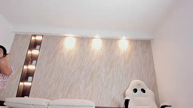 alina hart online show from March 31, 2:57 am