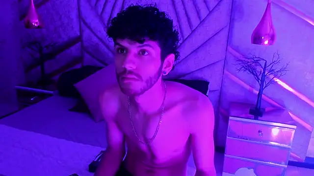 LuckySammer online show from March 6, 12:12 pm