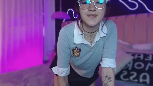 alixx von d online show from April 14, 2:34 pm