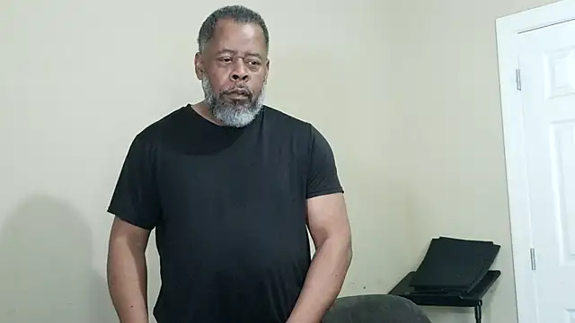 Cleozevo1961 online show from April 20, 4:21 pm