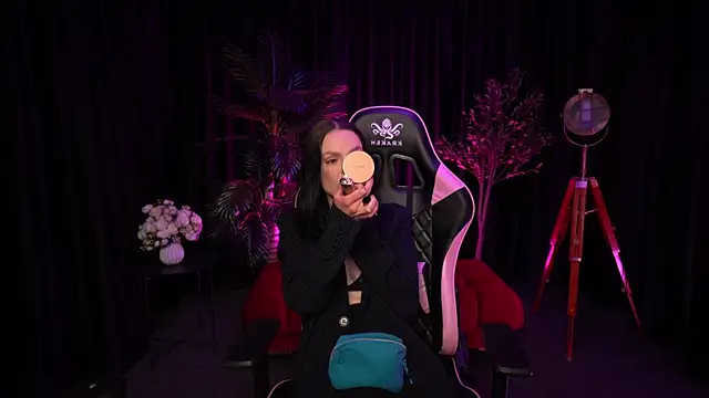 Wild Alice me online show from April 7, 3:23 pm