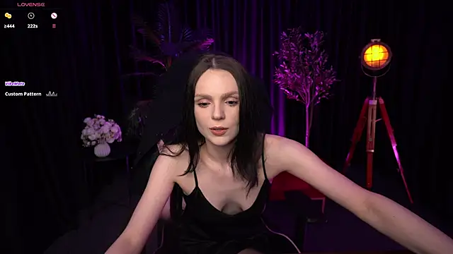 Wild Alice me online show from April 22, 3:02 pm