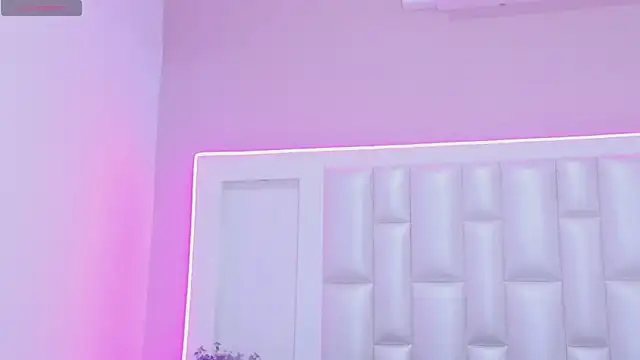 Liia Collins online show from April 21, 4:56 pm