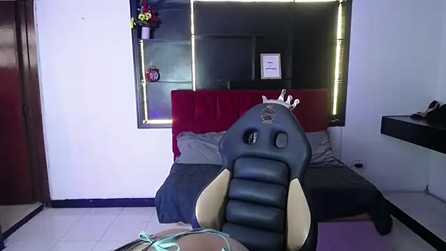 Sweett liia  online show from April 7, 7:47 pm