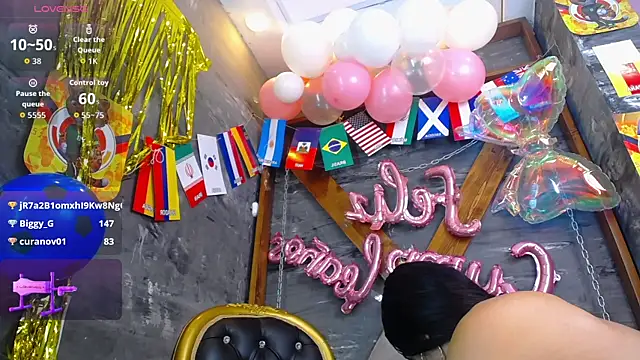 Jasmine Jones7 online show from July 2, 4:35 pm