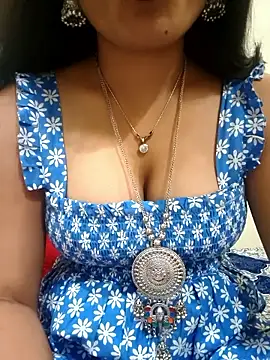 Cute-Sanvii online show from April 22, 7:26 pm