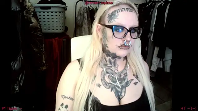 grindhouseho online show from April 19, 3:39 am