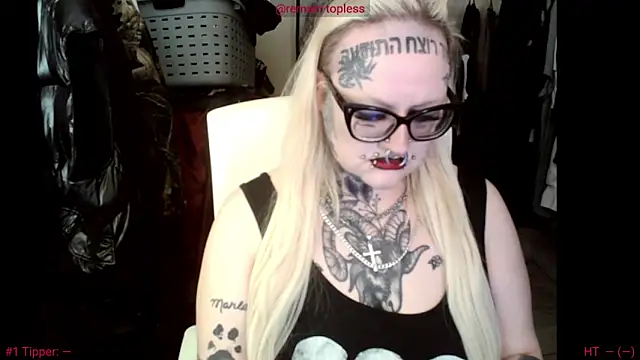 grindhouseho online show from April 26, 4:32 am