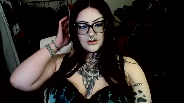 grindhouseho online show from June 19, 5:23 am