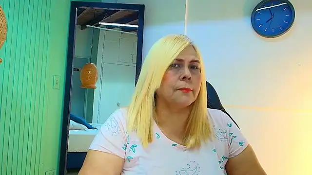 Snapshot of eva_colen50 chatting on March 19, 6:23 pm eva colen50 online show from March 19, 6:23 pm