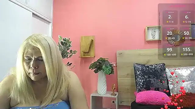 Snapshot of eva_colen50 chatting on June 24, 6:29 pm eva colen50 online show from June 24, 6:29 pm