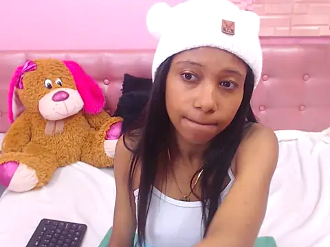 cutedoll4u online show from March 6, 2:02 pm